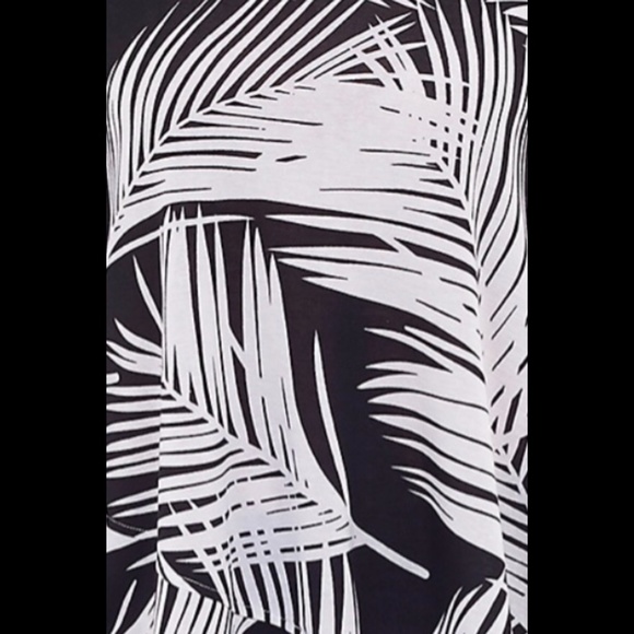 🌟DKR 3/4 Sleeve V-Neck Top - Picture 6 of 7